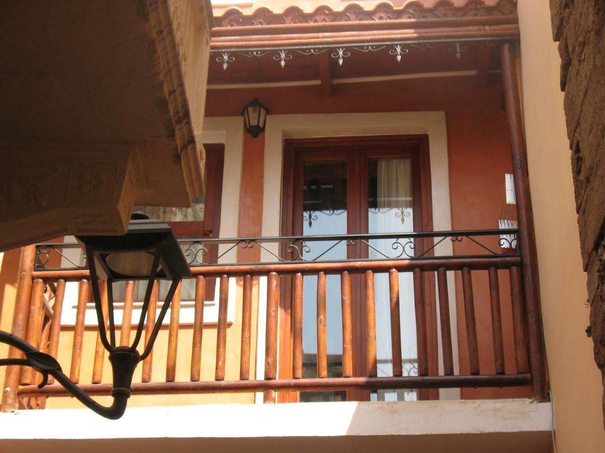 Sali Chelidonaki Boutique Suite Ханя Екстериор снимка