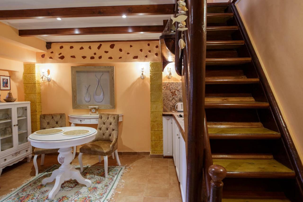 Sali Chelidonaki Boutique Suite Ханя Екстериор снимка