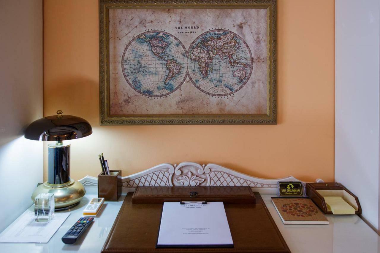 Sali Chelidonaki Boutique Suite Ханя Екстериор снимка