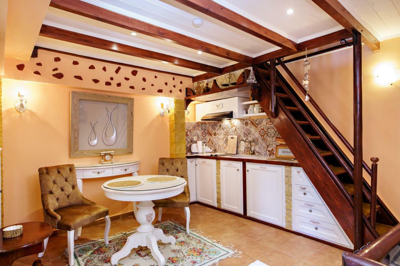 Sali Chelidonaki Boutique Suite Ханя Екстериор снимка