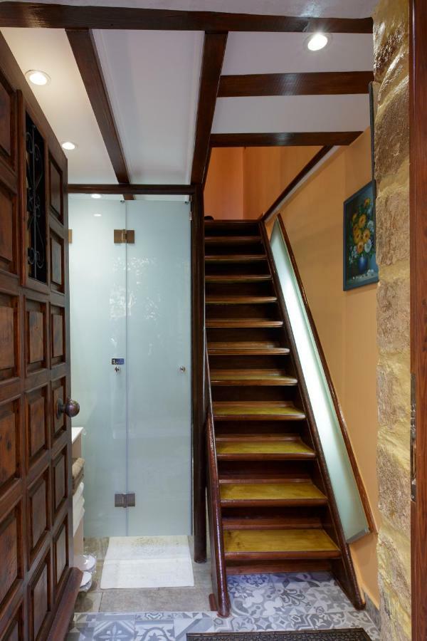 Sali Chelidonaki Boutique Suite Ханя Екстериор снимка